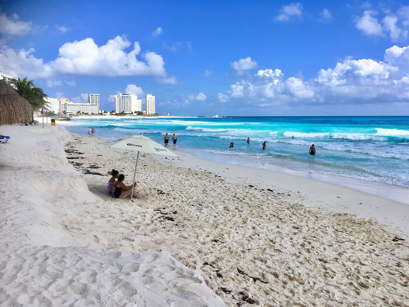 Passeio na praia Chac Mool em Cancún