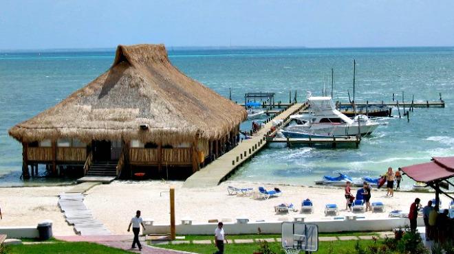 Las Perlas Beach area in Cancun