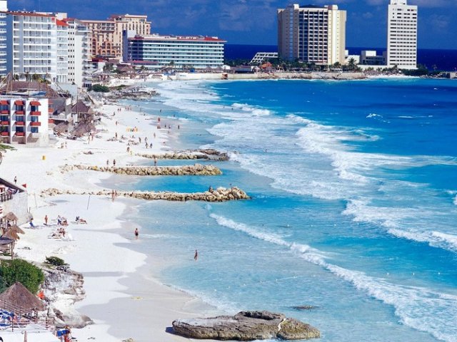Cancún em outubro