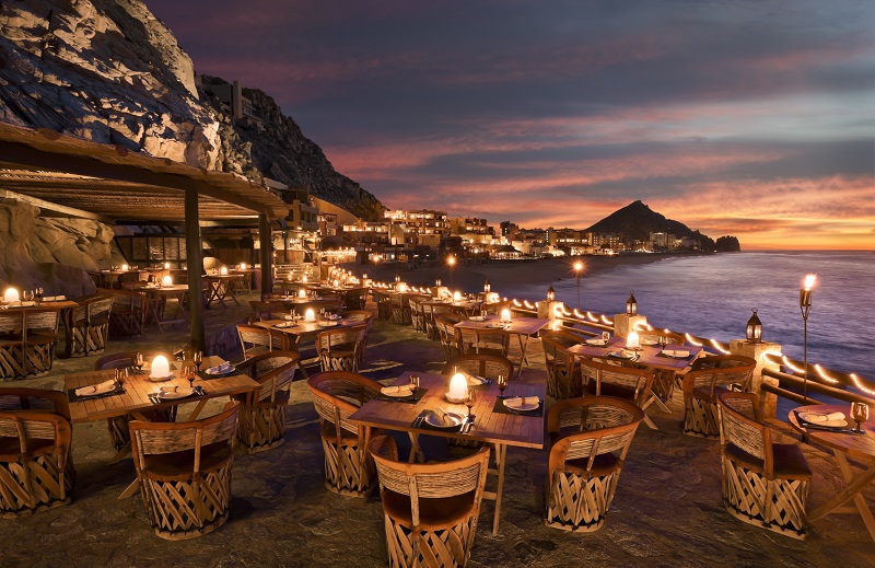 Disfrutar de la noche en los restaurantes de Los Cabos