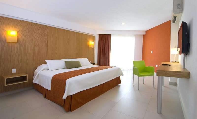 Habitación del albergue Ramada by Wyndham Cancun City