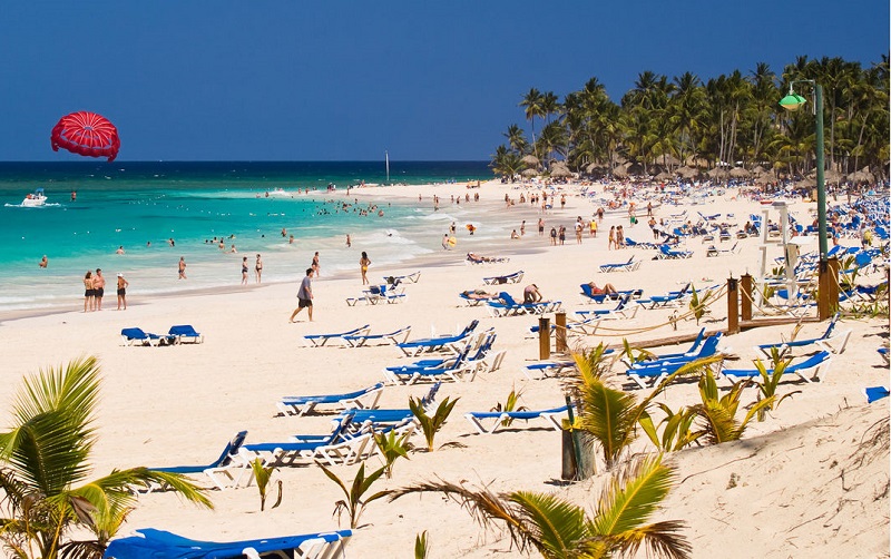 Verão em praia de Punta Cana