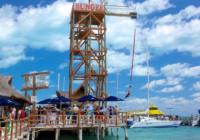 Qual é a praia com a melhor estrutura em Cancún?